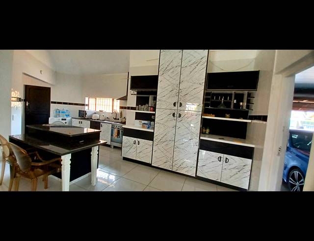5 BEDROOM HOUSE FOR SALE IN SUNAIR PARK